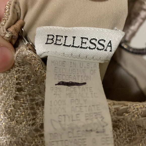 Floor length gold gown - Picture 4 of 5